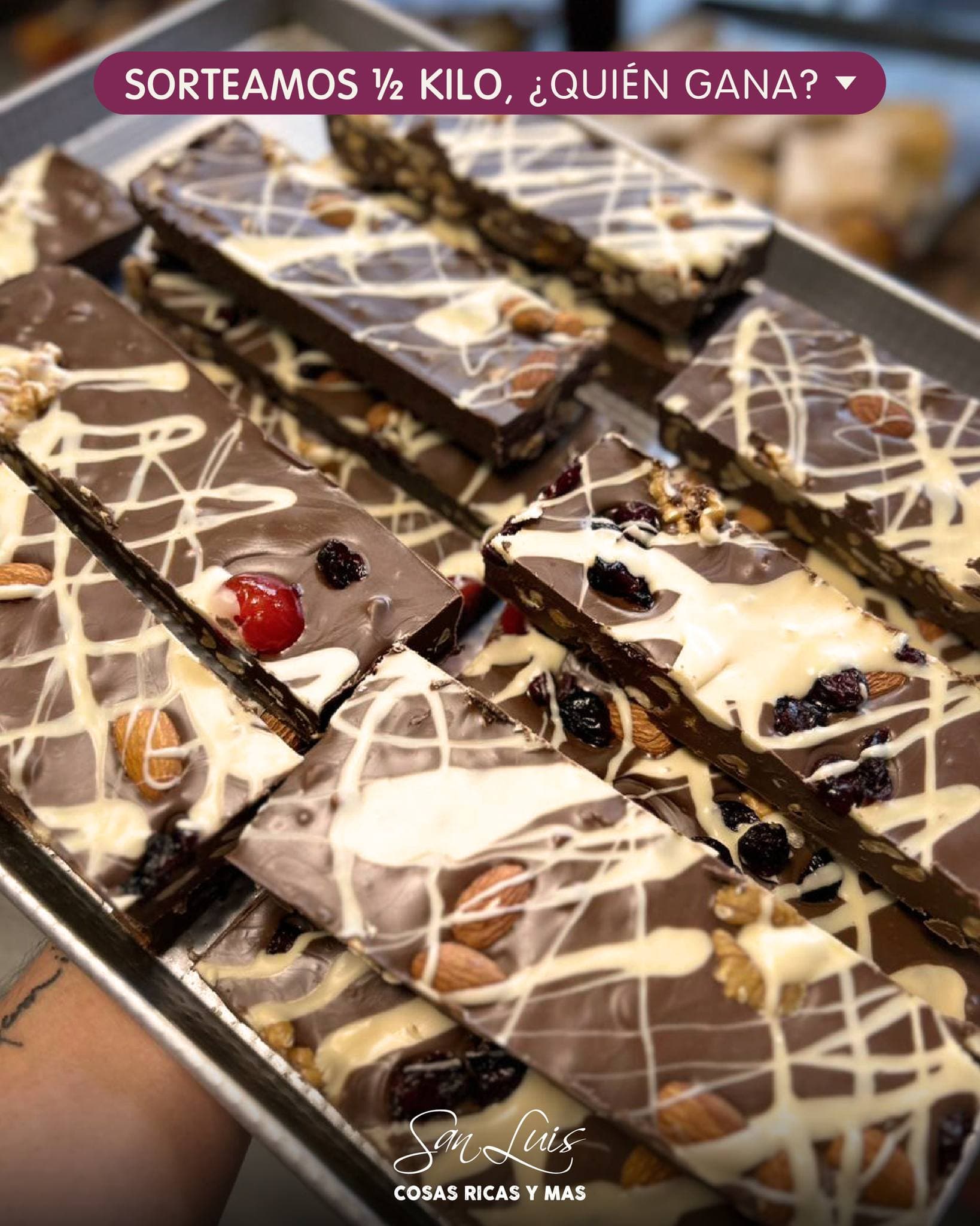 Facturas con membrillo y crema